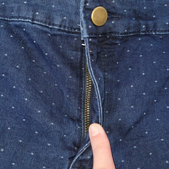 CJ Banks Womens Plus Size 24W Polka Dot Blue Denim Bermuda Shorts 12" Inseam - Picture 5 of 10